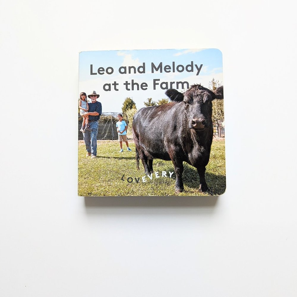 Lovevery - Kids Montessori Board Book - Leo and Melody at the Farm